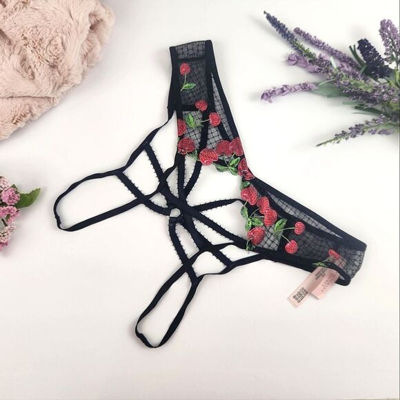MEDIUM {Victoria's Secret} Black {Cherry} Embroidered Panty - Picture 1 of 6
